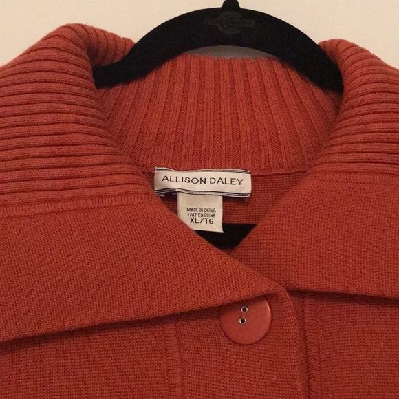 ***Brand New*** Gorgeous Heavy Cardigan - Picture 2 of 4